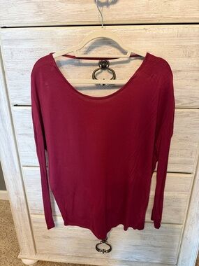 Women’s Old Navy Long Sleeve Scoop Neck Top Wine color- medium